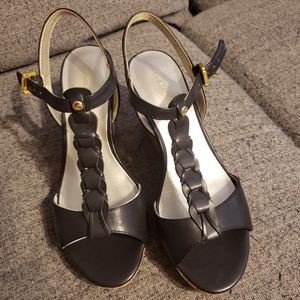 Liz Claiborne 7.5 black platform wedge. NWOT.